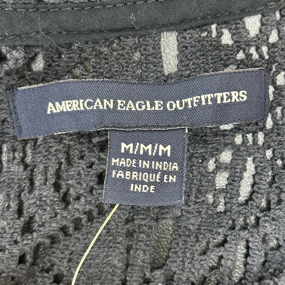 American Eagle Navy Open Knit Lace Split Back Button Closure M Short Sleeve - Picture 6 of 13